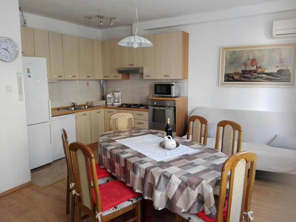 Apartman Drazin Kaštela Exterior foto