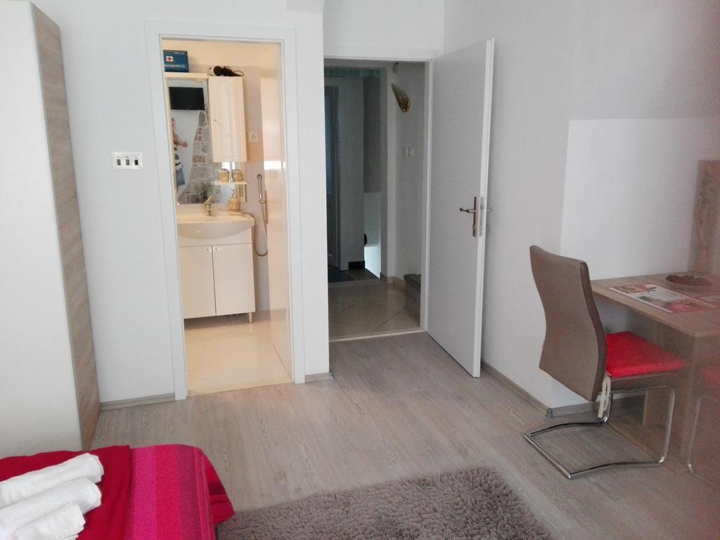 Apartman Drazin Kaštela Exterior foto